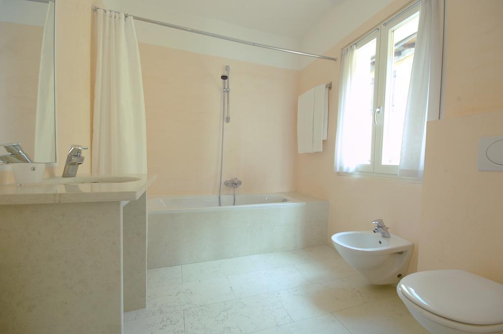 Hotel Club da Baia Brenzone sul Garda Ruang foto