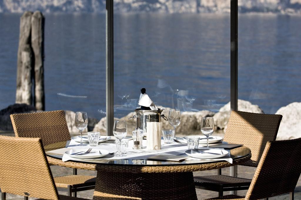 Hotel Club da Baia Brenzone sul Garda Bagian luar foto