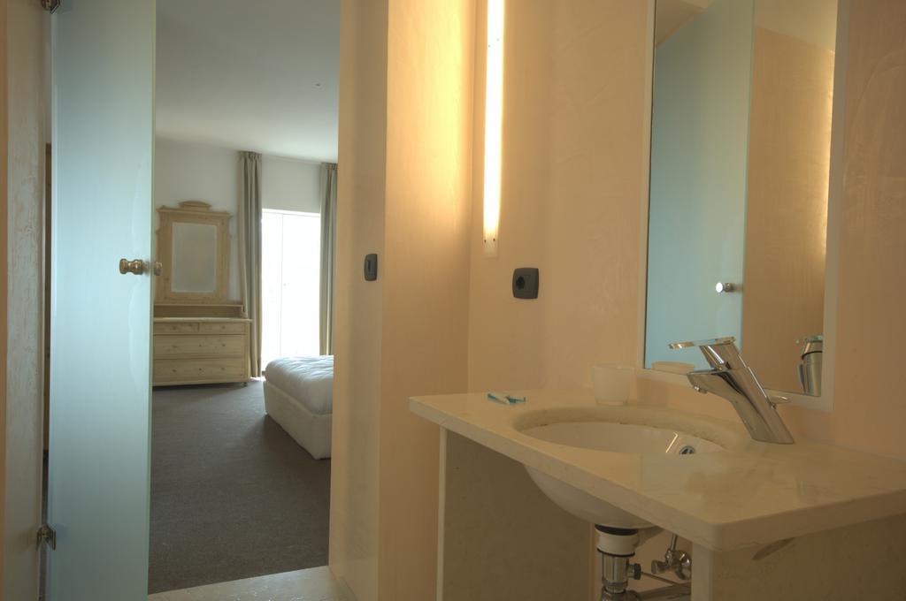 Hotel Club da Baia Brenzone sul Garda Bagian luar foto