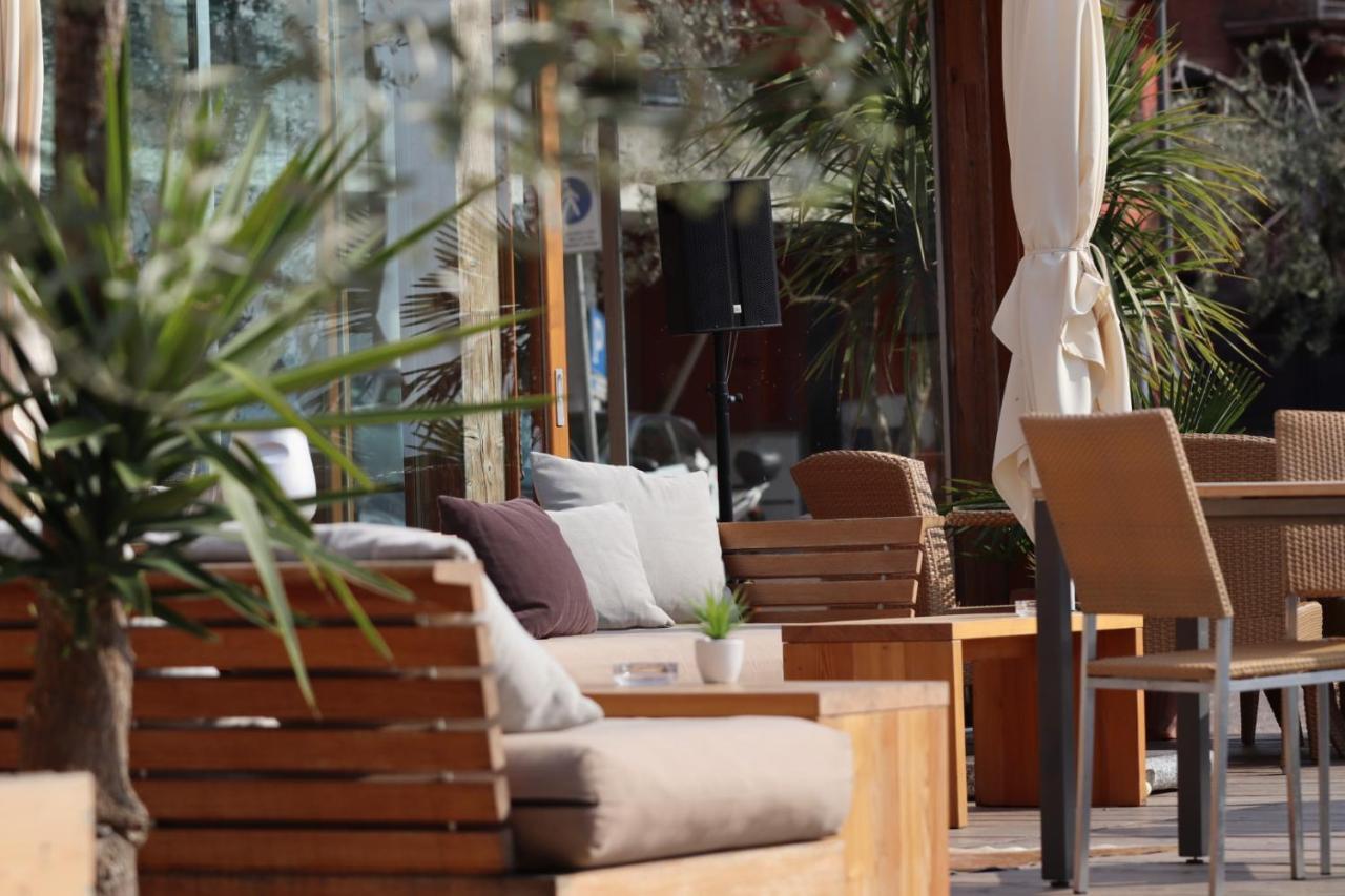 Hotel Club da Baia Brenzone sul Garda Bagian luar foto
